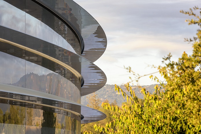 Apple переедет в новый кампус в апреле