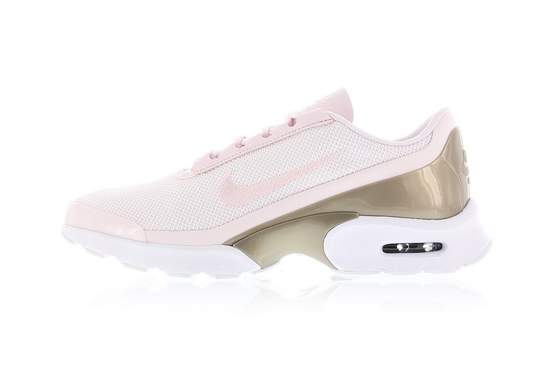 Кроссовки Baby Pink и Gold – новые лучшие друзья в линейке Nike Air Max Jewell Premium