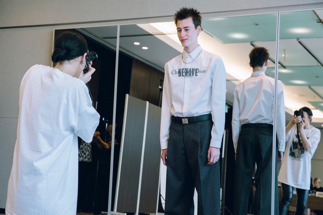 Идеальный баланс: Крис ван Аш о новых веяниях в мужской линии Dior