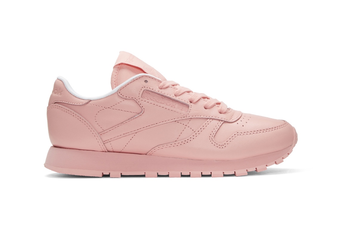 Новая модель кроссовок Reebok Classic Leather — это просто розовая мечта