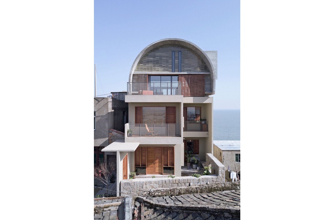 Vector Architects добавили круглую крышу для Captain’s House в Китайском порту