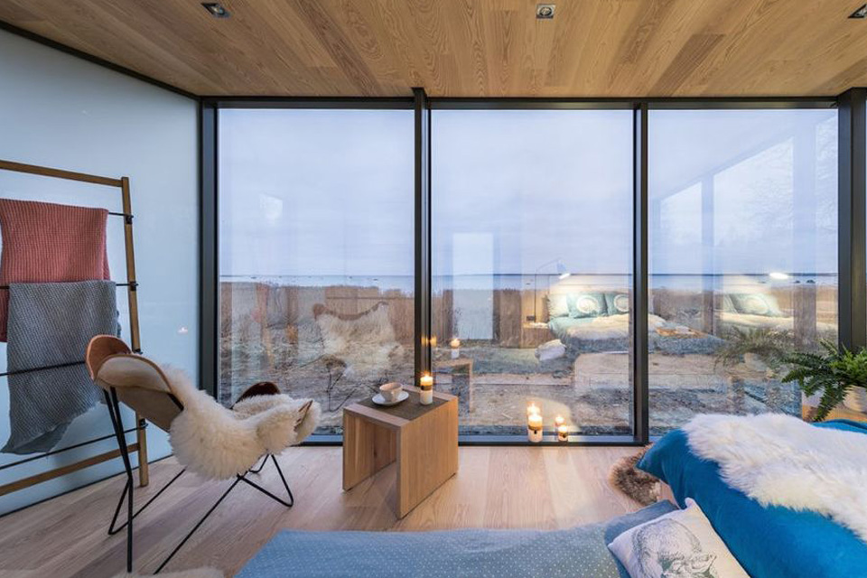 Минималистичный дом от эстонских архитекторов из ÖÖD идеален для отдыха