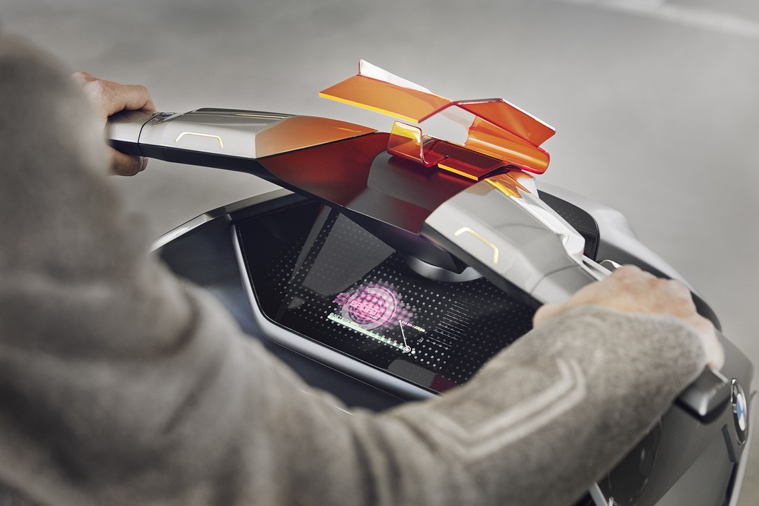 BMW Motorrad показал электроскутер будущего