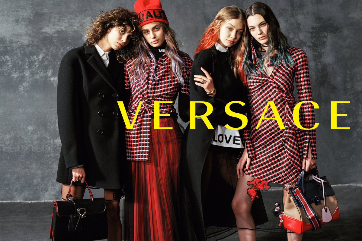 Лицом кампании осень/зима 2017 Дома Versace стала Джиджи Хадид